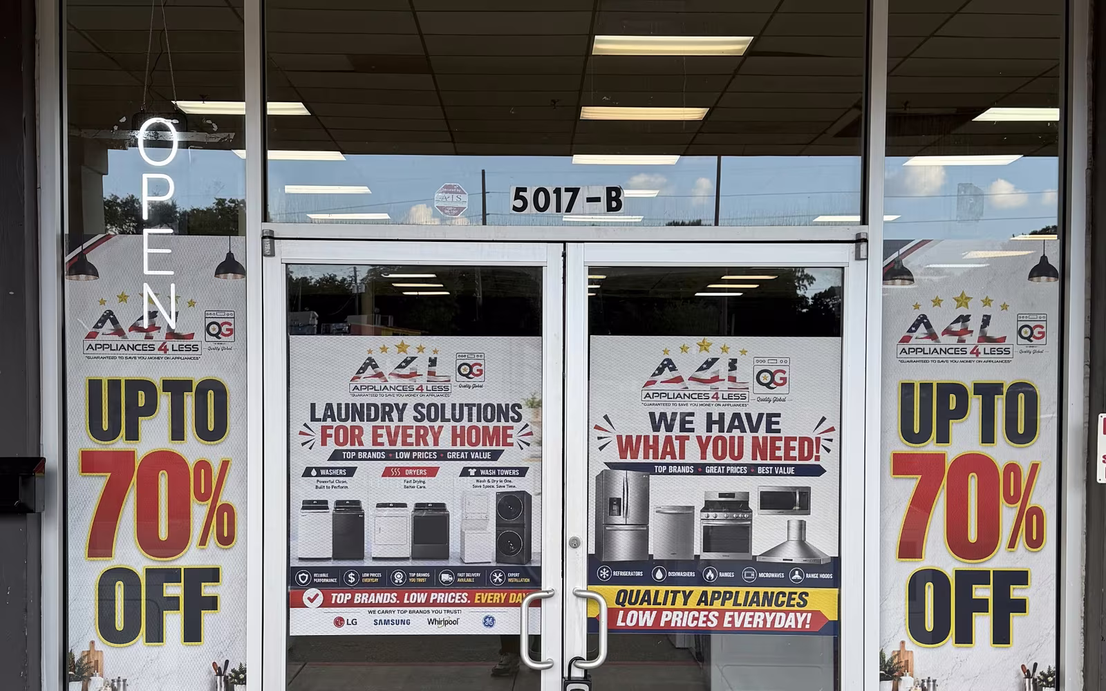 The entrance of the Appliances 4 Less Mobile showroom on Cottage Hill Rd